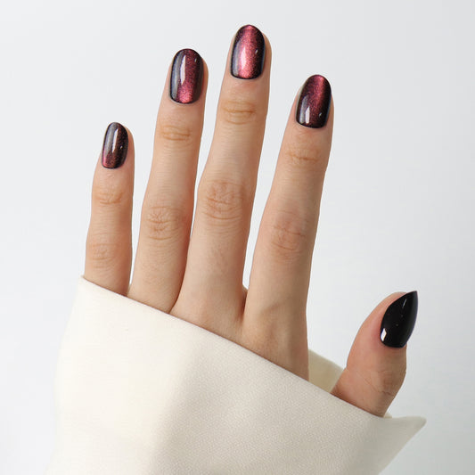Maroon Sparking Cateye Press On Short Nails(Oval)